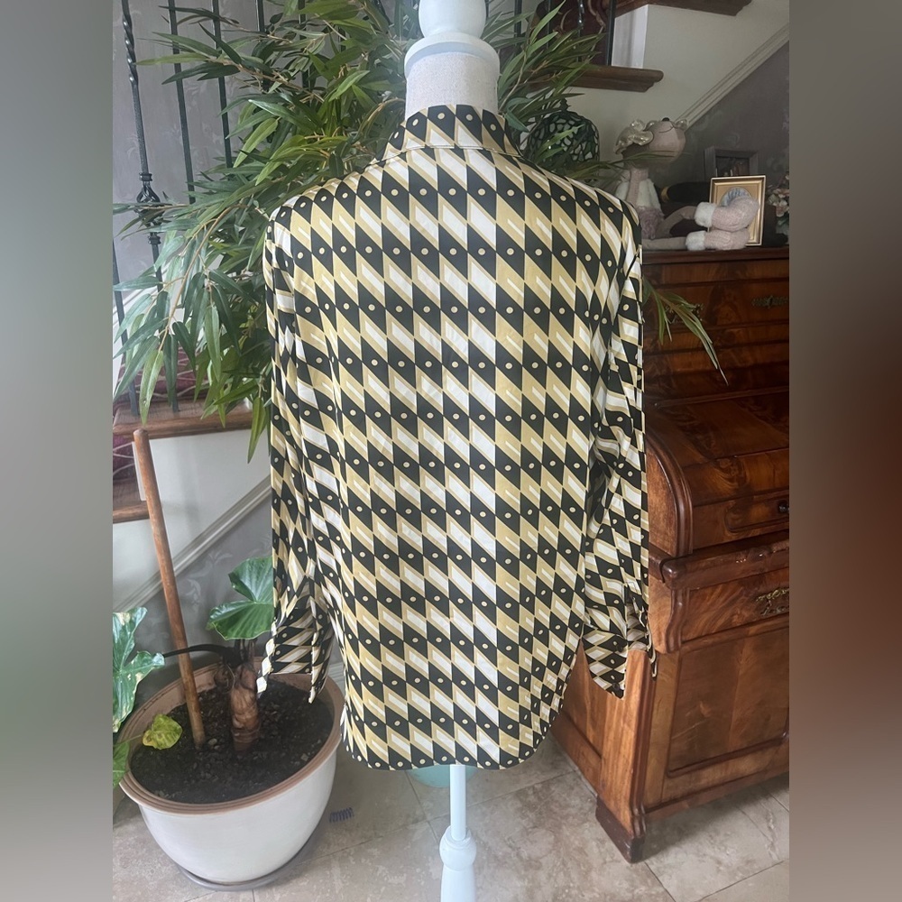 Joie ladies, pullover, long sleeve blouse XS, oversized, gold, black, and cream - Picture 13 of 13